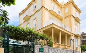 Hotel Crawford